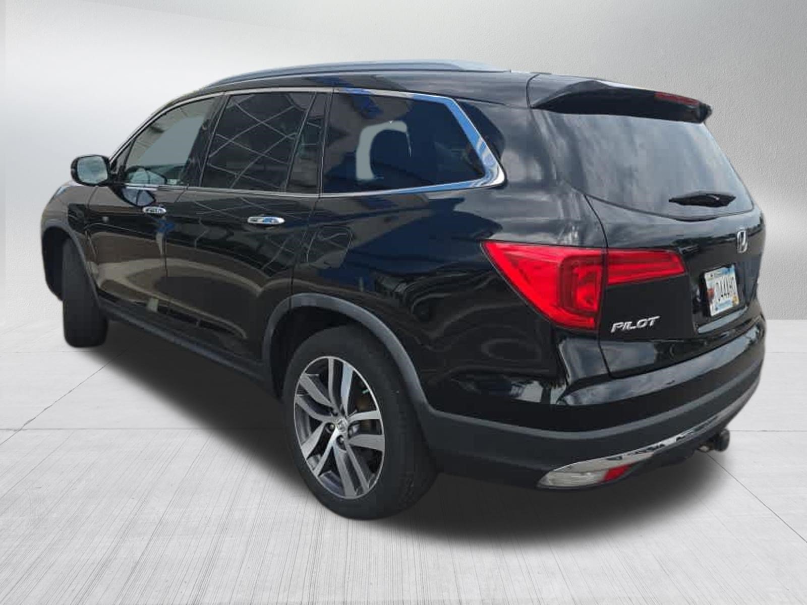 Used 2018 Honda Pilot Touring image 7
