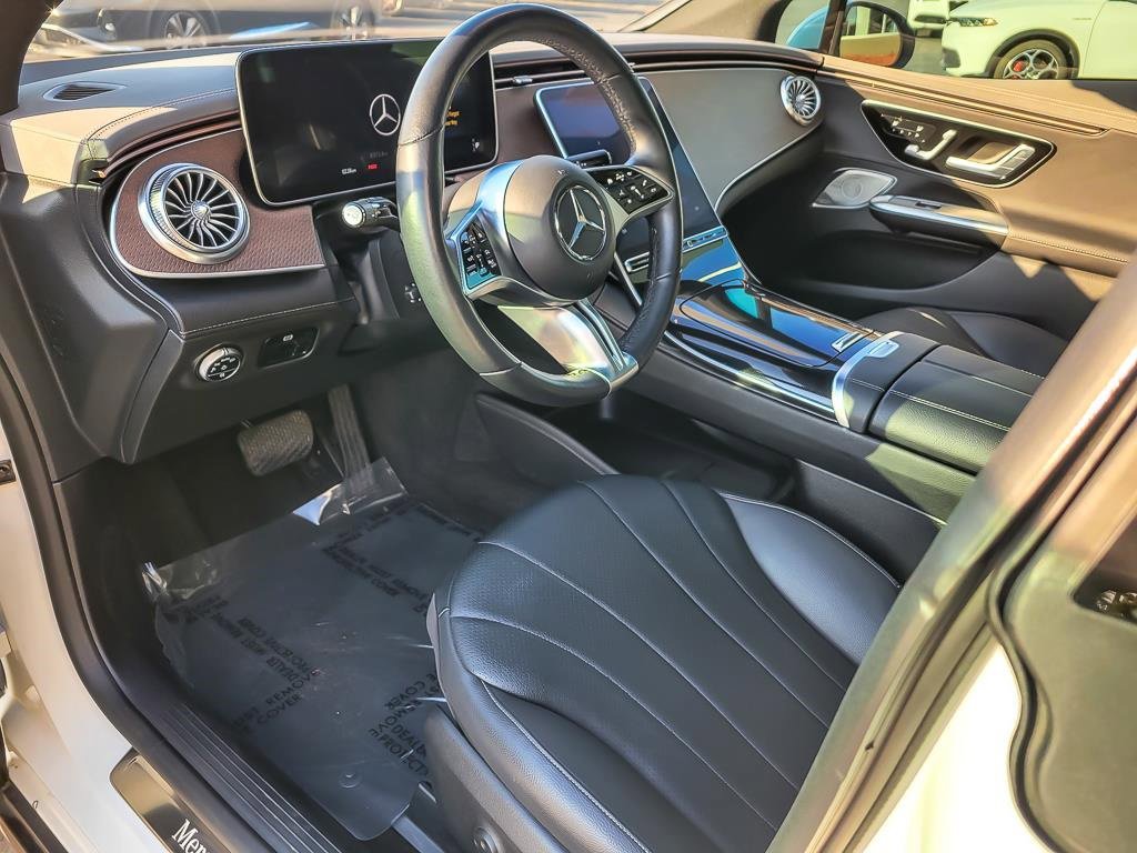 Used 2023 Mercedes-Benz EQE 350+ 4MATIC Sedan w/ Exclusive Trim Package image 9