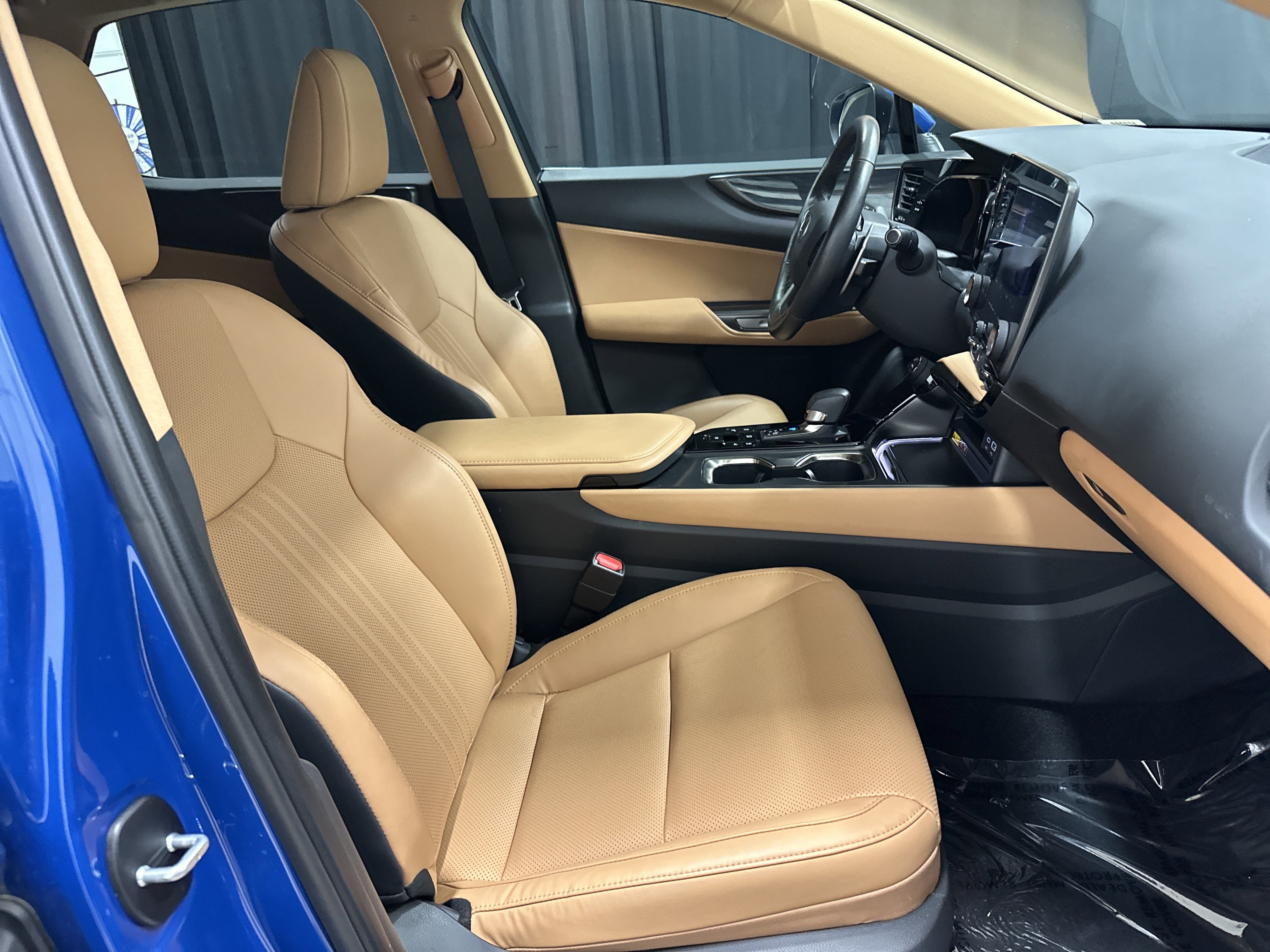 Certified 2025 Lexus NX 350 AWD w/ Premium Package image 33