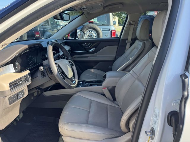 Used 2022 Lincoln Corsair AWD w/ Equipment Group 101A image 13