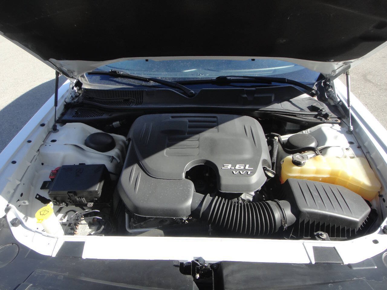 Used 2022 Dodge Challenger GT AWD/4WD image 15