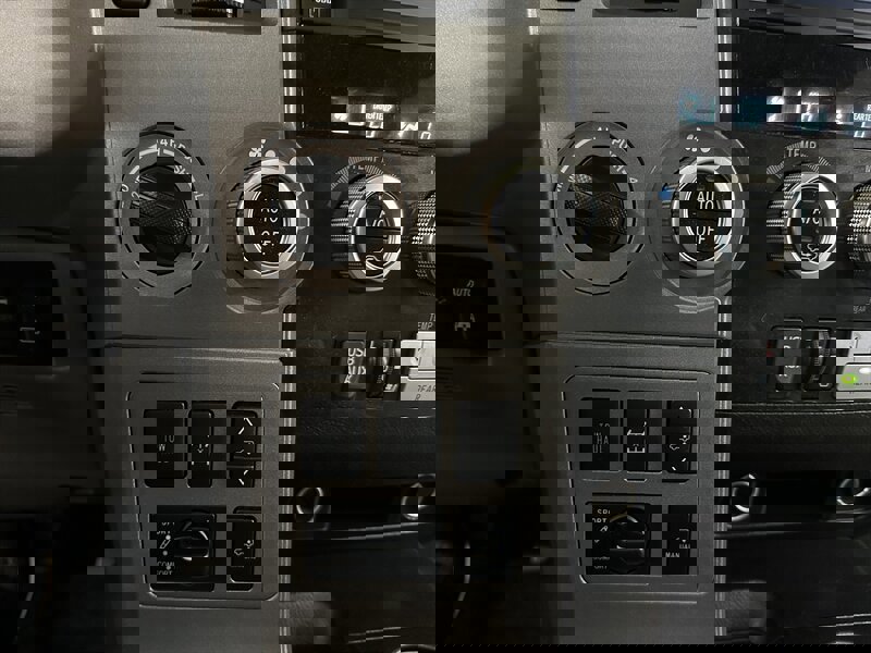 Used 2014 Toyota Sequoia Platinum image 20