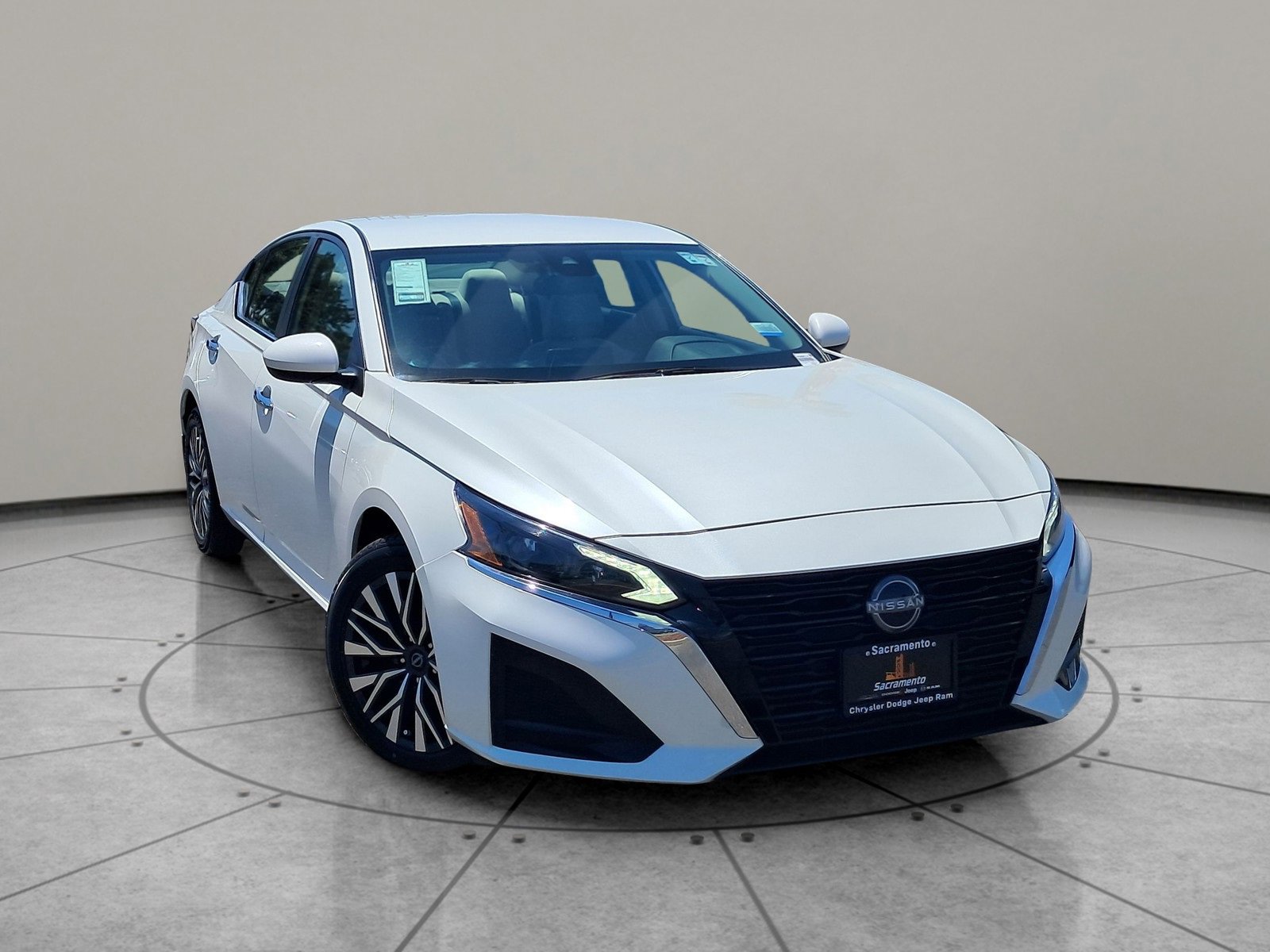 Used 2023 Nissan Altima 2.5 SV