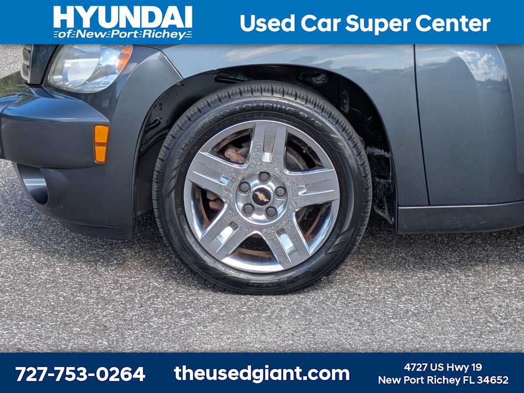 Used 2010 Chevrolet HHR LT FWD image 10