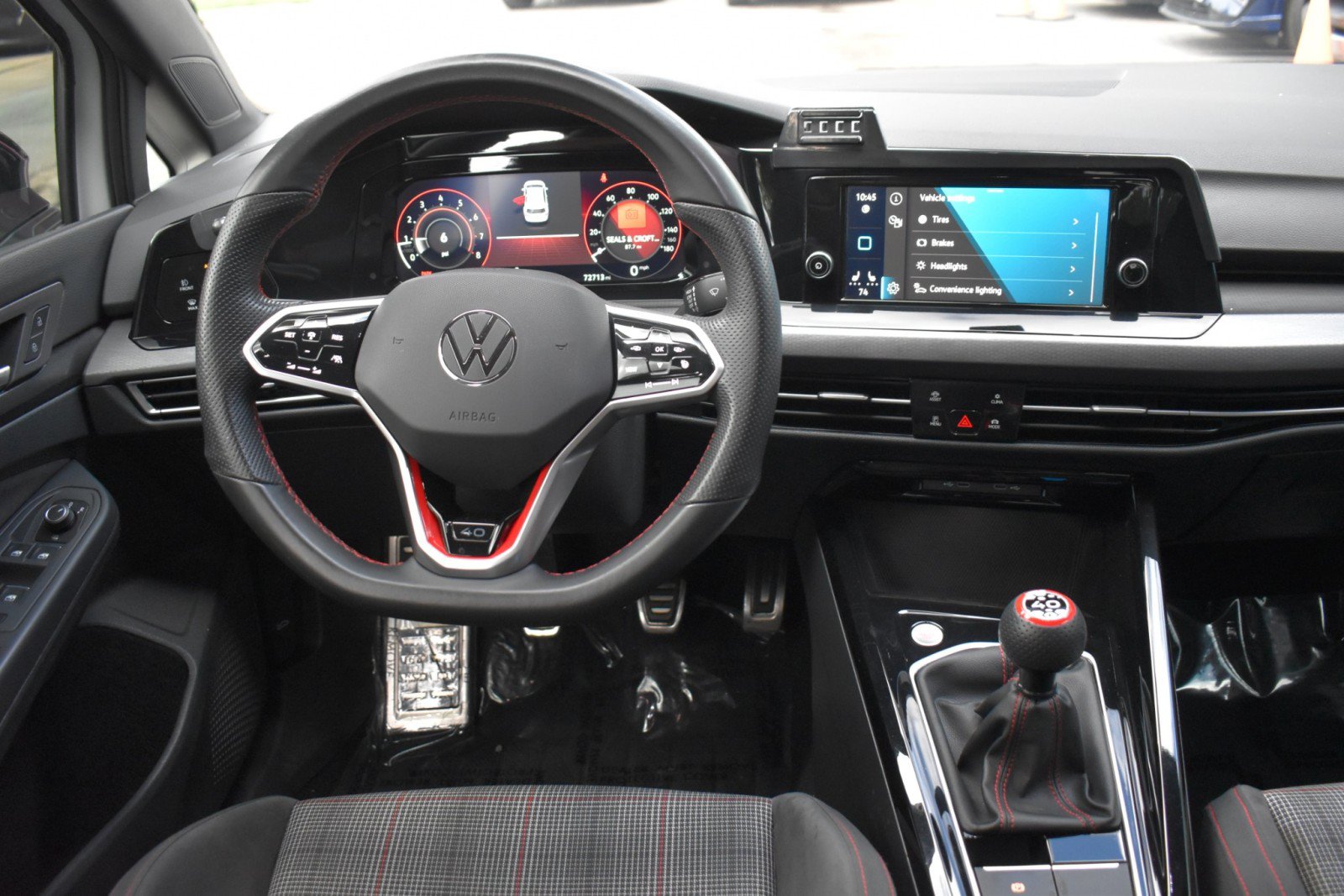 Used 2023 Volkswagen GTI 40th Anniversary Edition FWD image 13