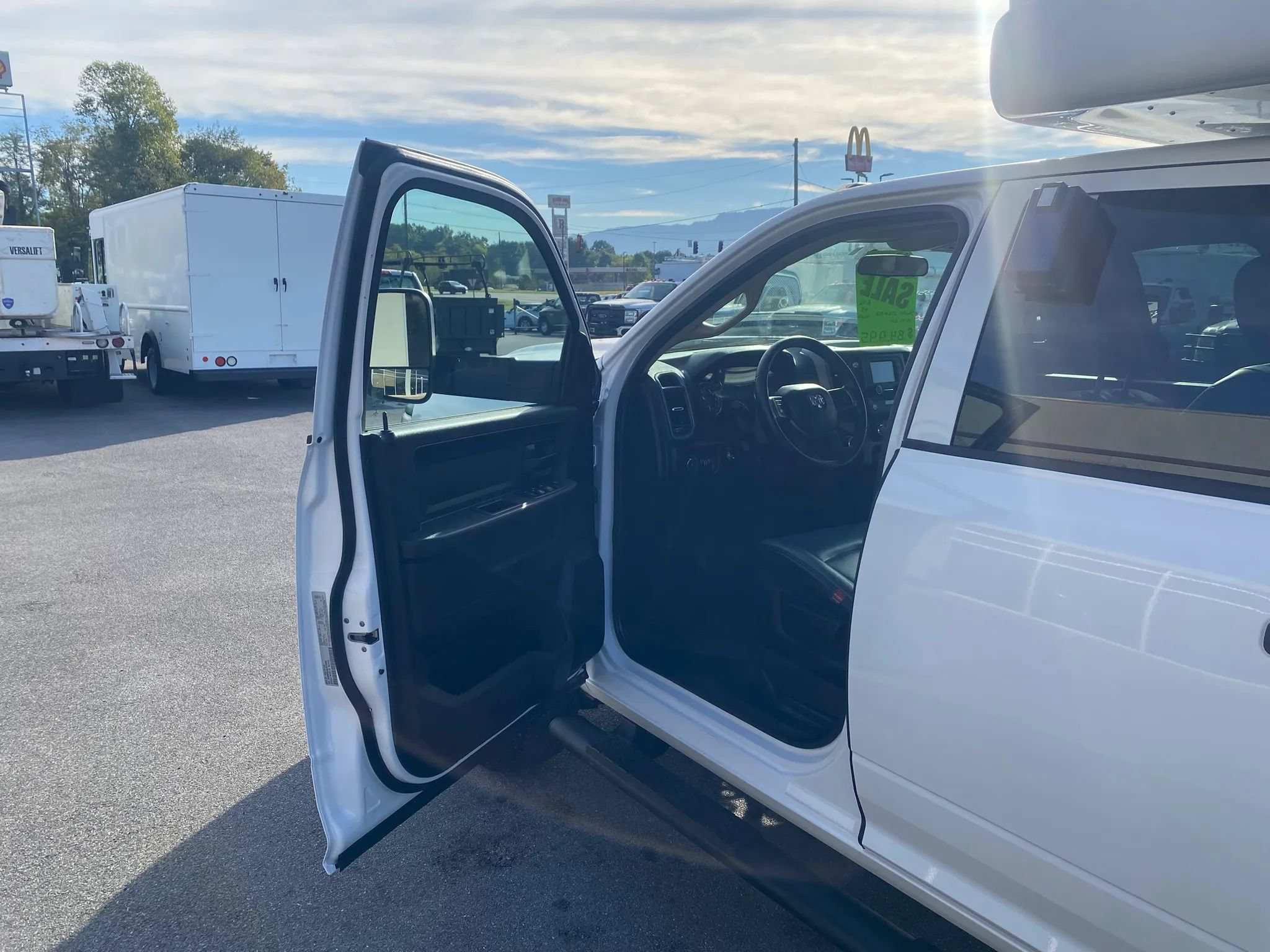 Used 2020 RAM 3500 Tradesman AWD/4WD image 9