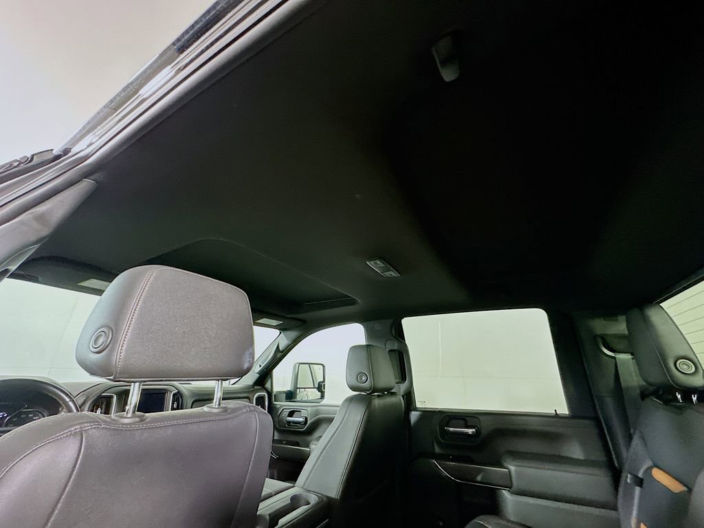 Used 2022 GMC Sierra 2500 AT4 w/ AT4 Premium Plus Package image 13