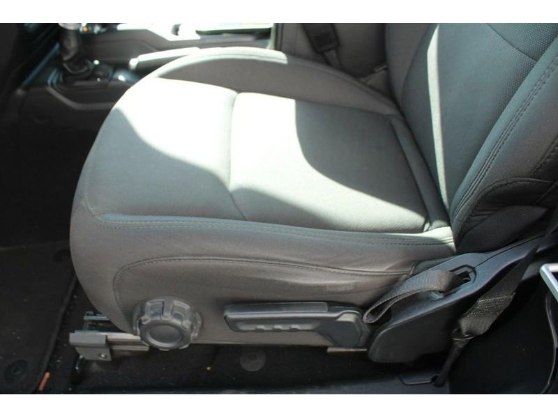 Used 2023 Jeep Wrangler Sport image 19