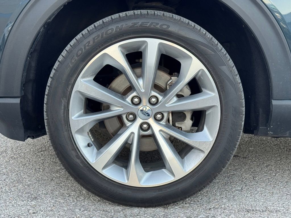 Used 2022 Ford Explorer Platinum w/ Equipment Group 601A image 35
