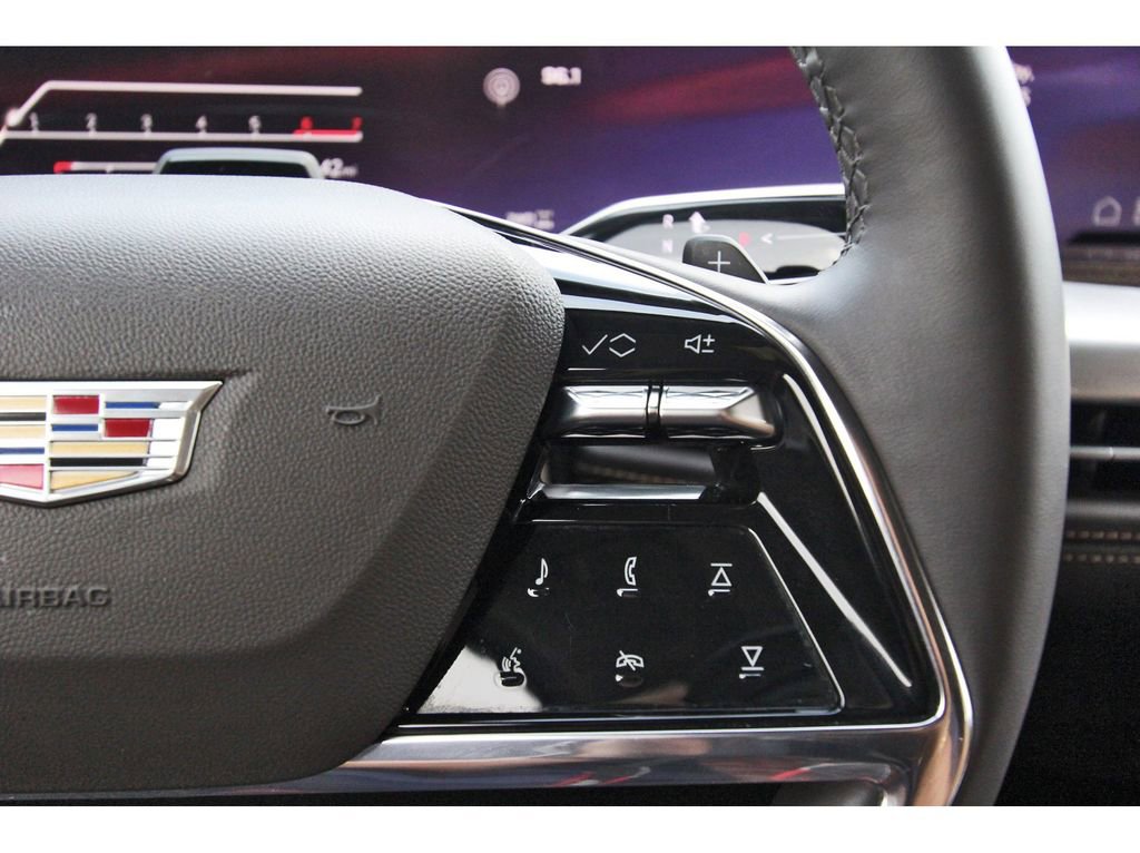 Used 2025 Cadillac Escalade Premium Luxury w/ Touring Package image 17