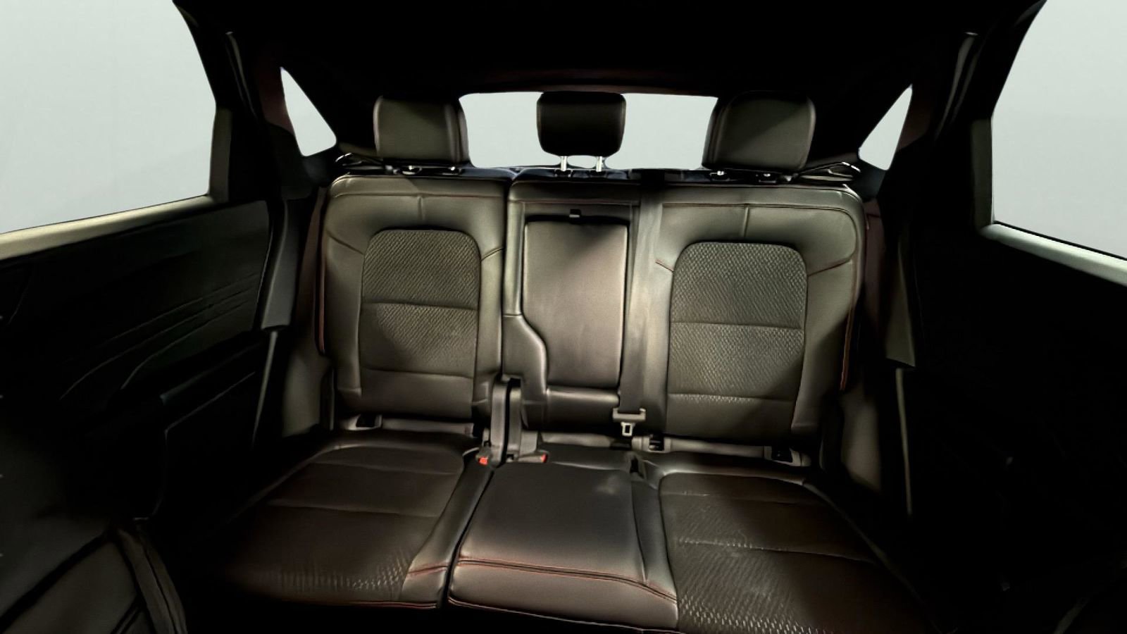 Certified 2025 Ford Escape ST-Line image 26