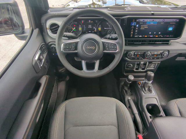 Certified 2025 Jeep Wrangler Unlimited Sahara w/ Safety Group image 17