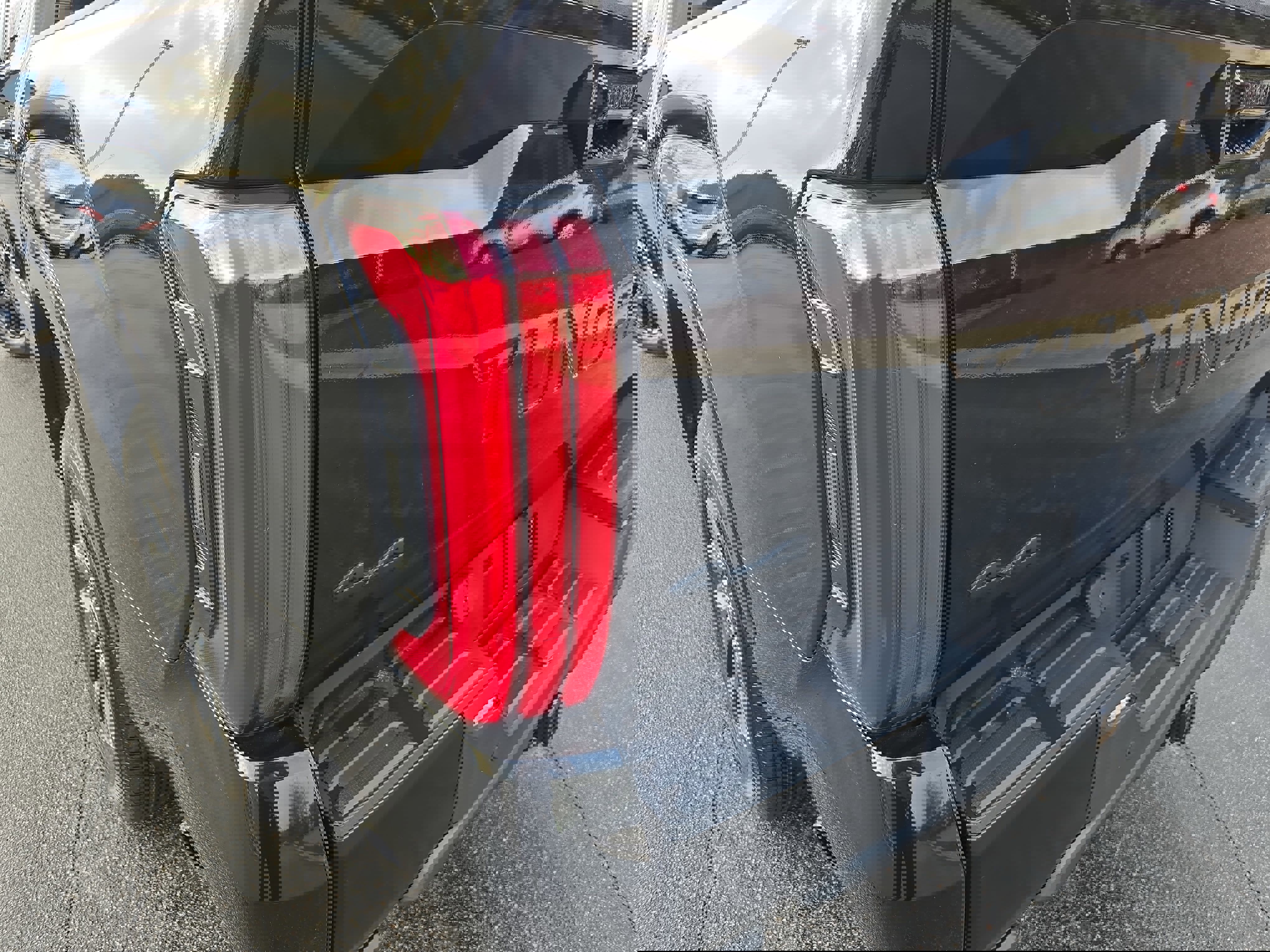 Used 2023 Toyota Tundra Platinum w/ Advanced Package image 36