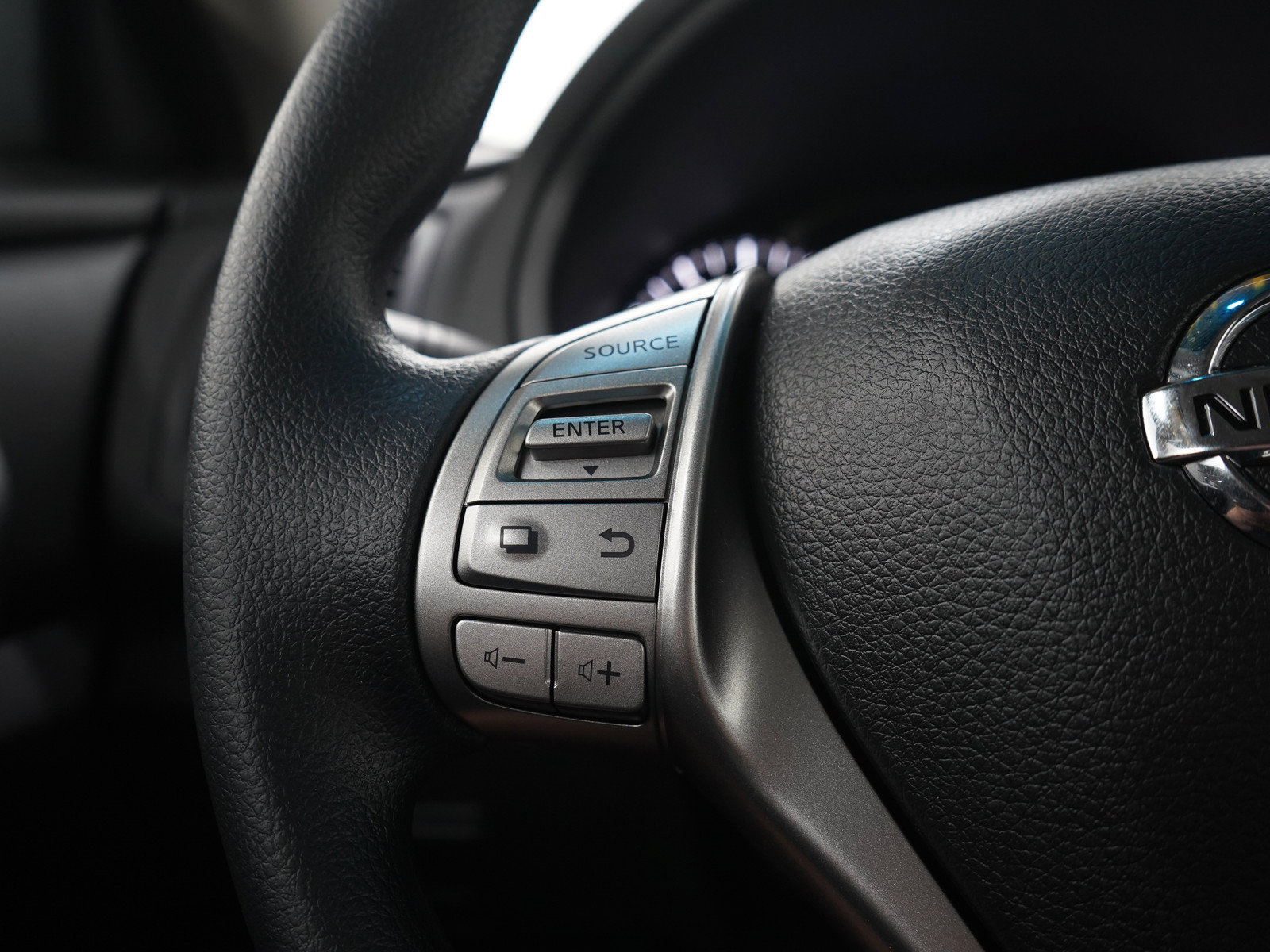 Used 2015 Nissan Altima 2.5 S w/ Special Edition Package FWD image 22