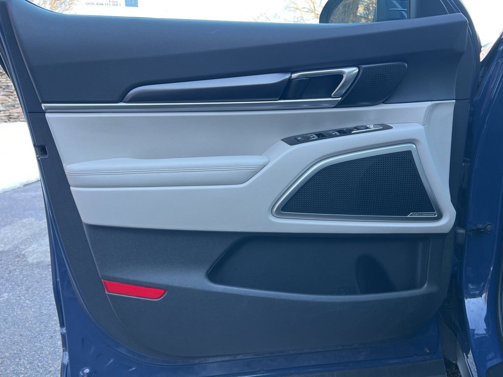 Used 2023 Kia Telluride S w/ S Sunroof Package image 10