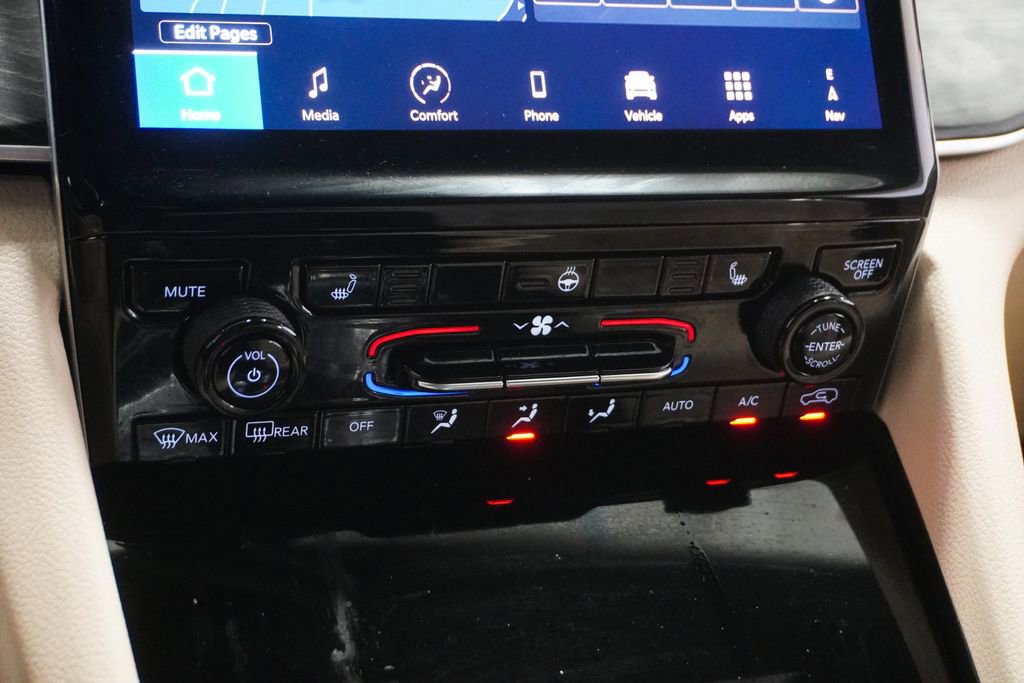 Certified 2025 Jeep Grand Cherokee L Limited image 23