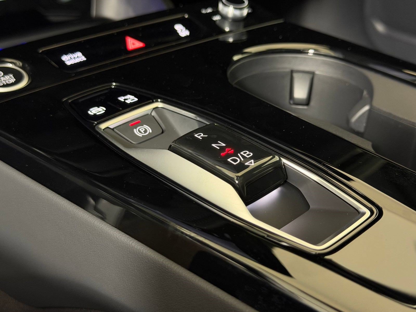 New 2027 Audi Q6 e-tron Premium Plus AWD/4WD image 16