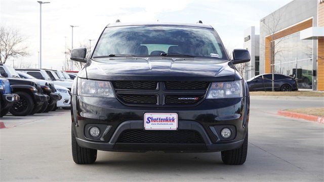 Used 2019 Dodge Journey SE image 2