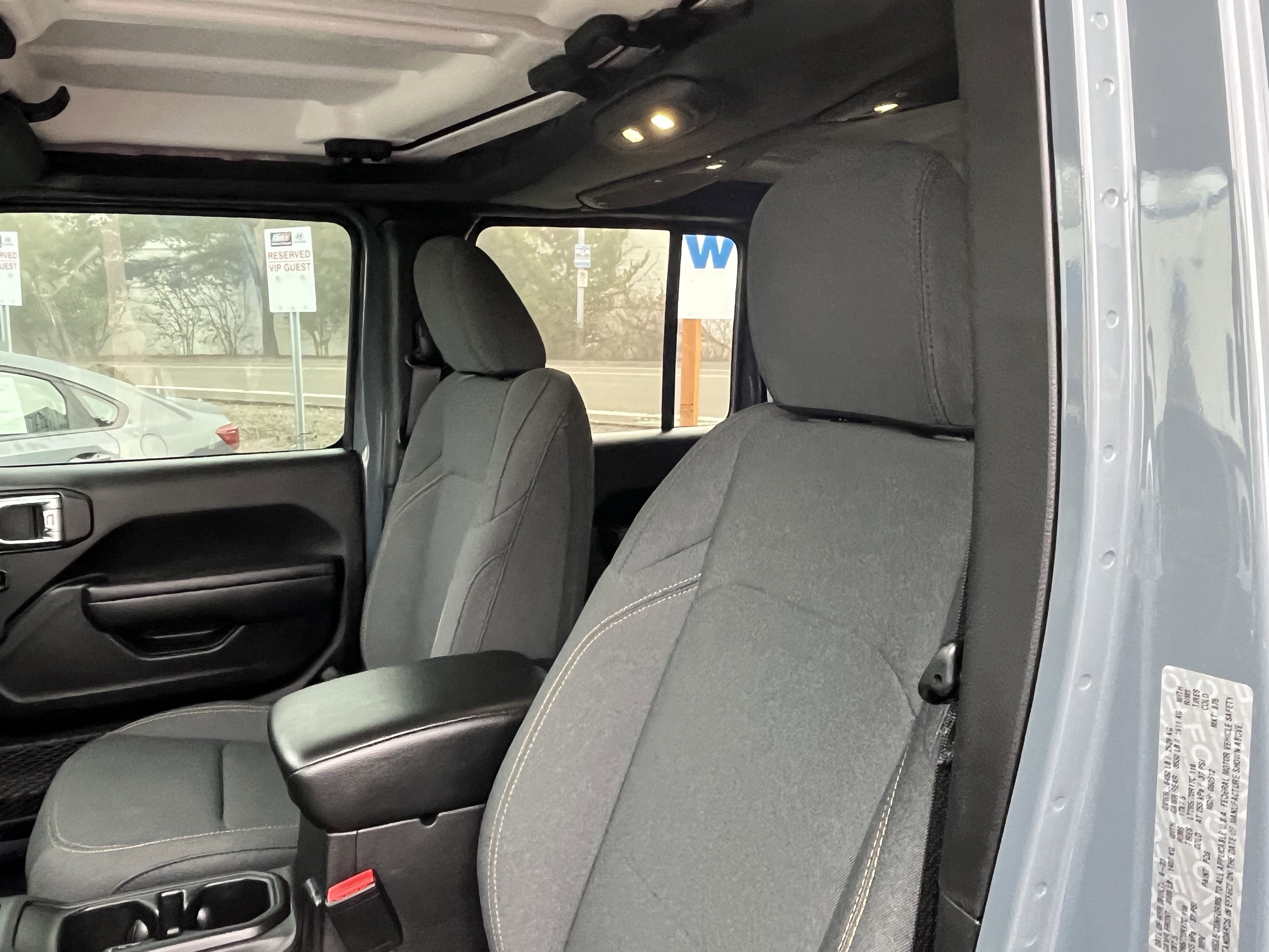 Used 2024 Jeep Wrangler Willys image 17