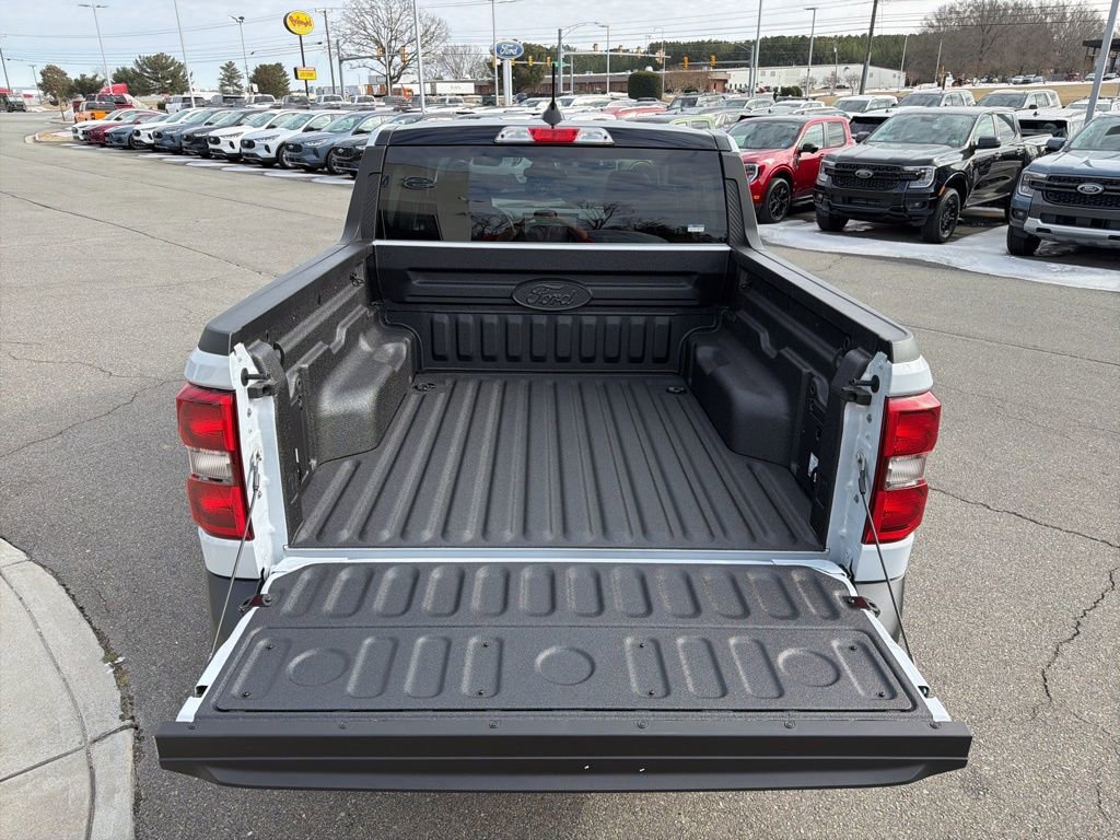 New 2026 Ford Maverick XLT w/ Black Appearance Package image 5