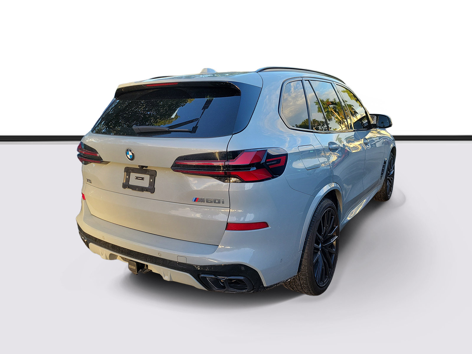 Certified 2025 BMW X5 M60i w/ Executive Package AWD/4WD image 4