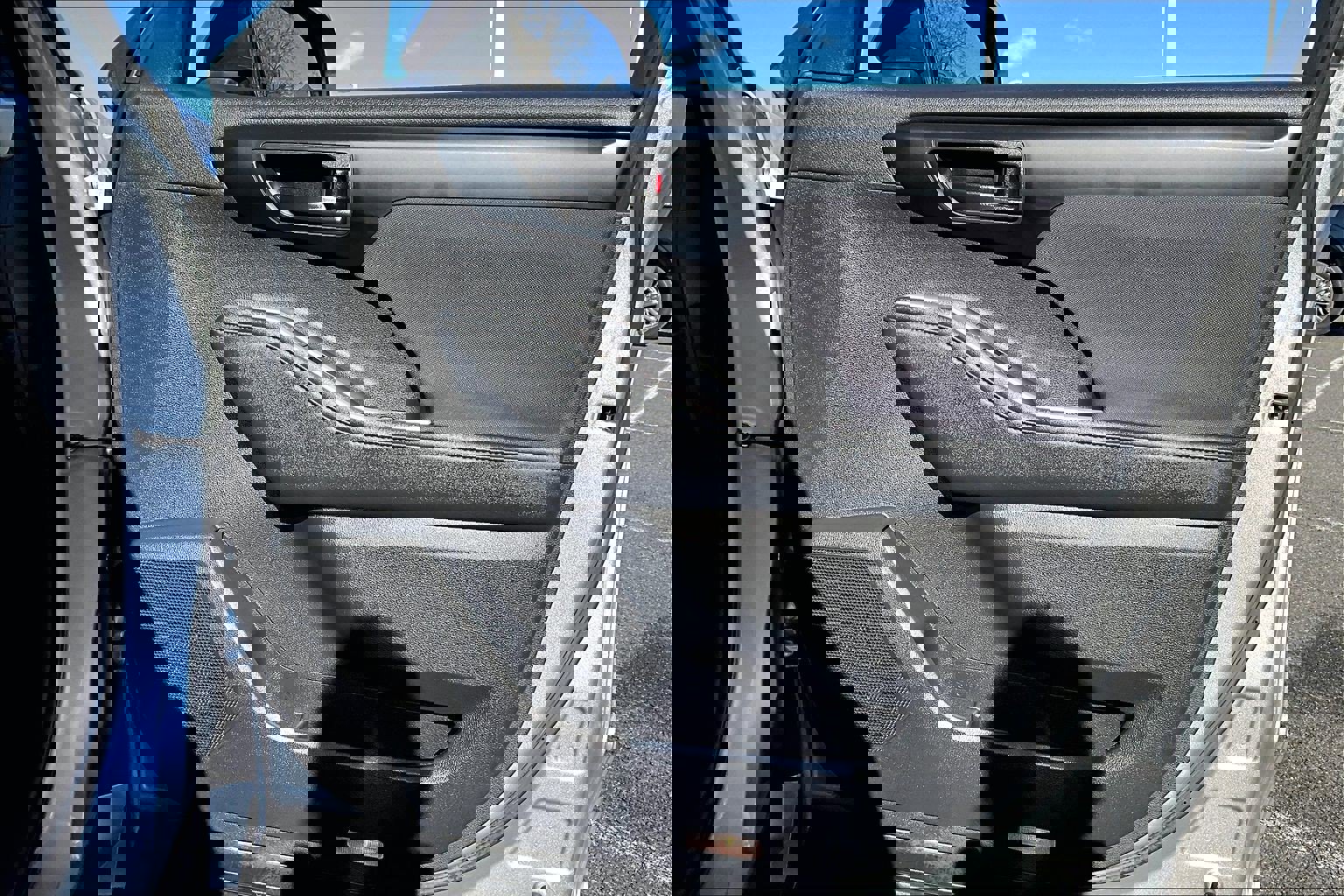 Used 2024 Toyota Highlander LE image 22