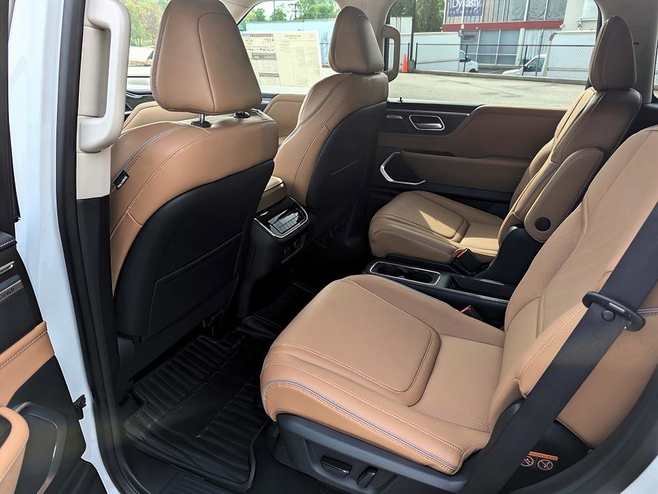 New 2026 INFINITI QX80 Luxe AWD/4WD image 12