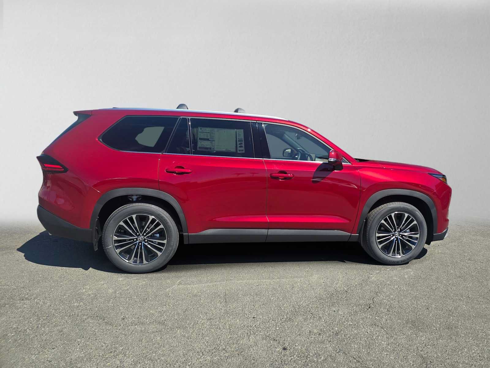 New 2026 Toyota Grand Highlander AWD Hybrid image 2