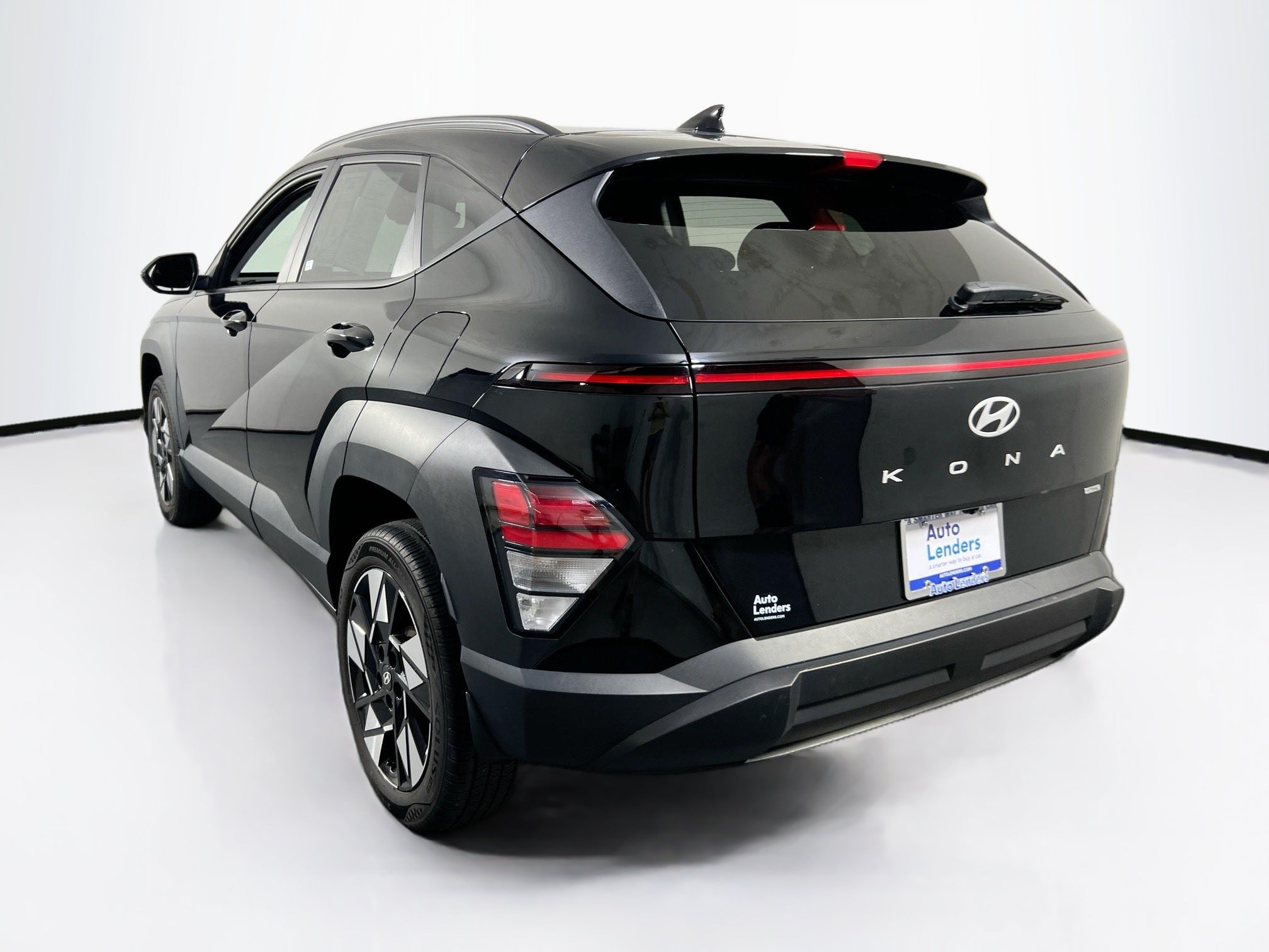 Used 2024 Hyundai Kona SEL w/ Convenience Package AWD/4WD image 7