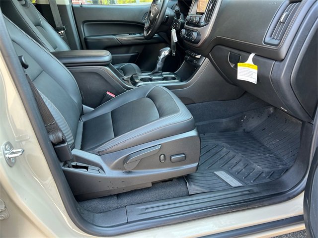 Used 2022 GMC Canyon AT4 w/ Trailering Package image 13