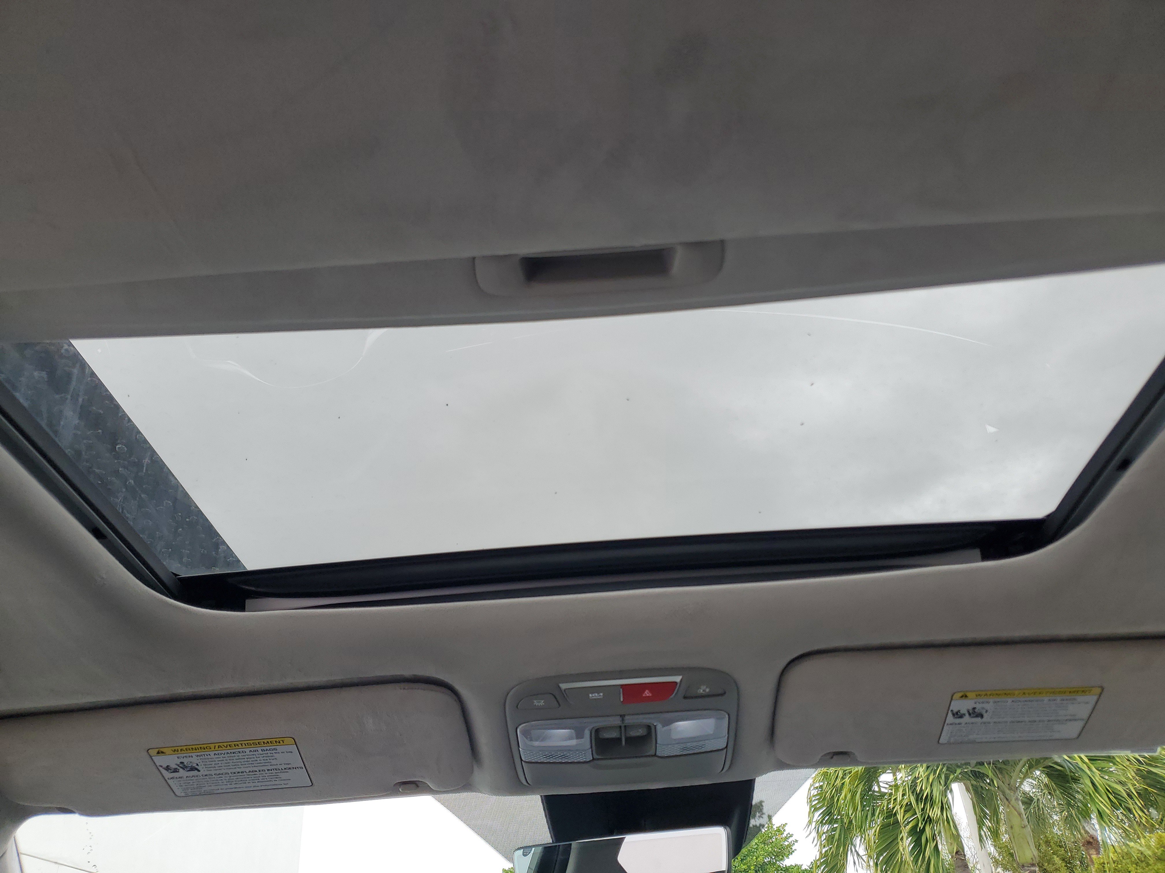 Used 2024 Kia Telluride SX Prestige w/ Towing Package image 16