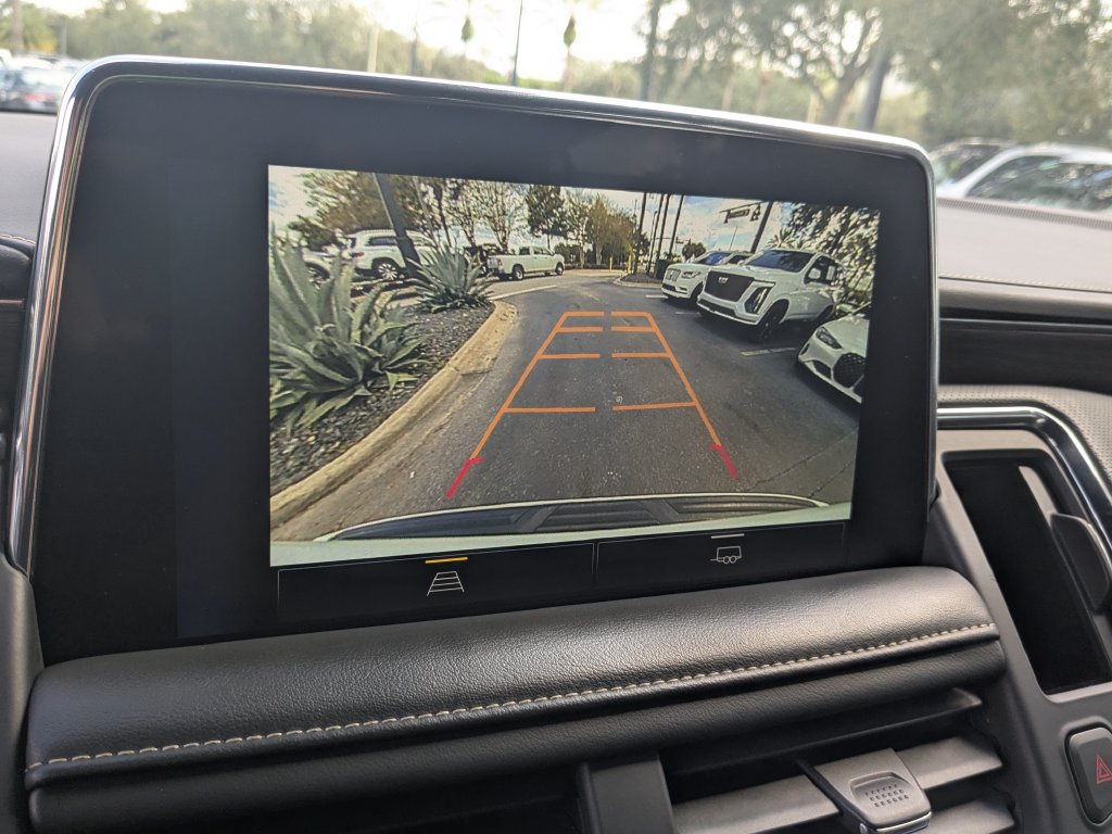Used 2023 Chevrolet Suburban Premier RWD image 10