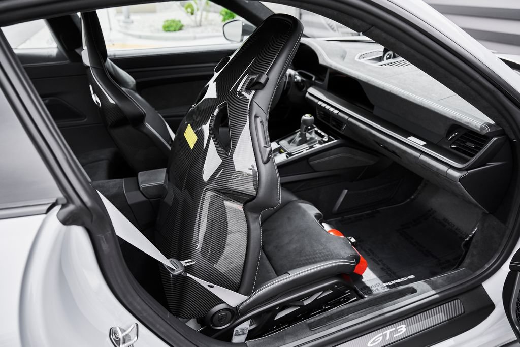 Used 2026 Porsche 911 GT3 w/ Weissach Package RWD image 50