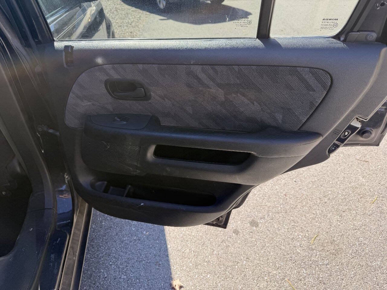 Used 2004 Honda CR-V EX image 19