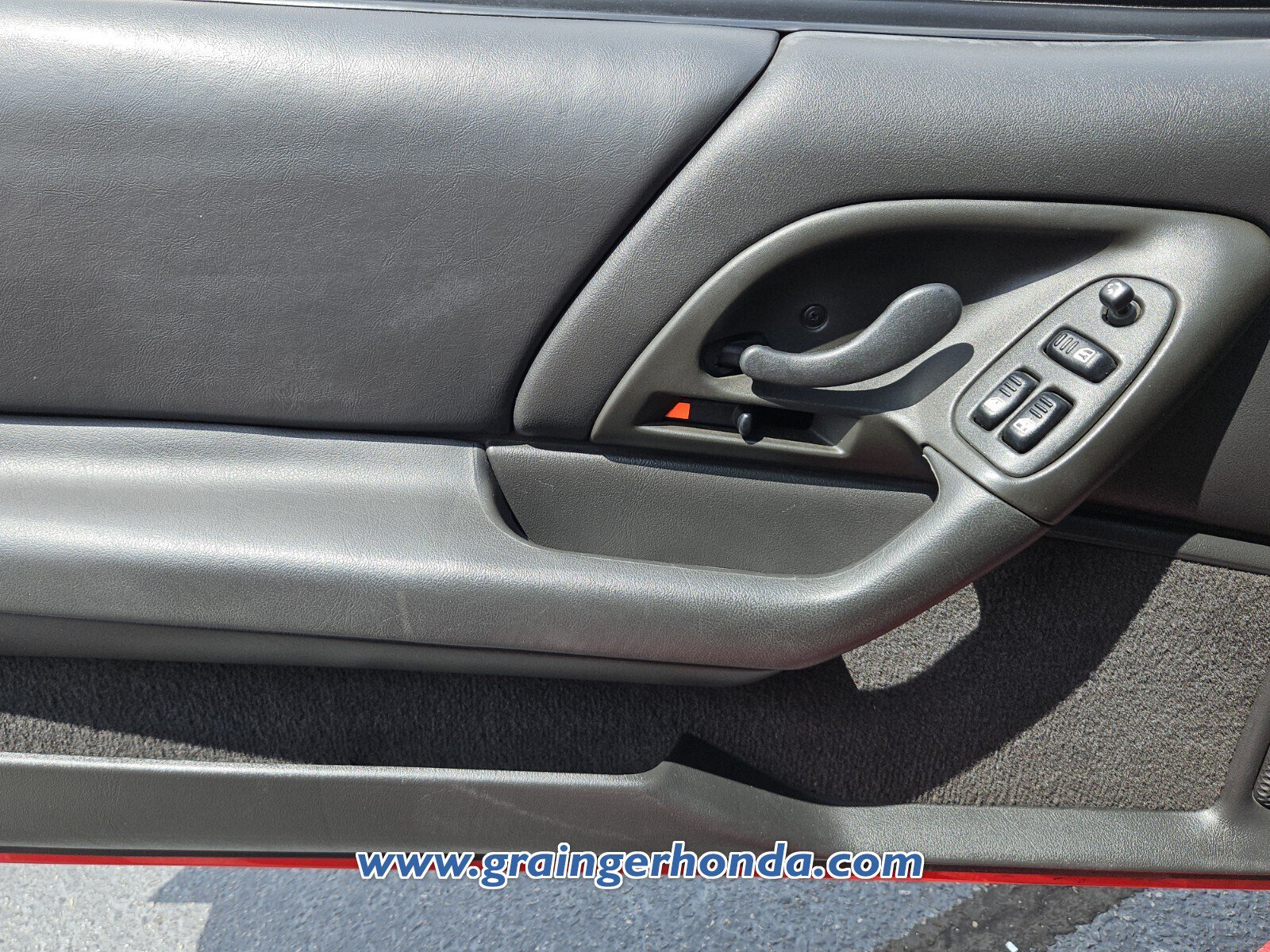 Used 2000 Chevrolet Camaro Z28 w/ SS Performance/Appearance Pkg RWD image 24