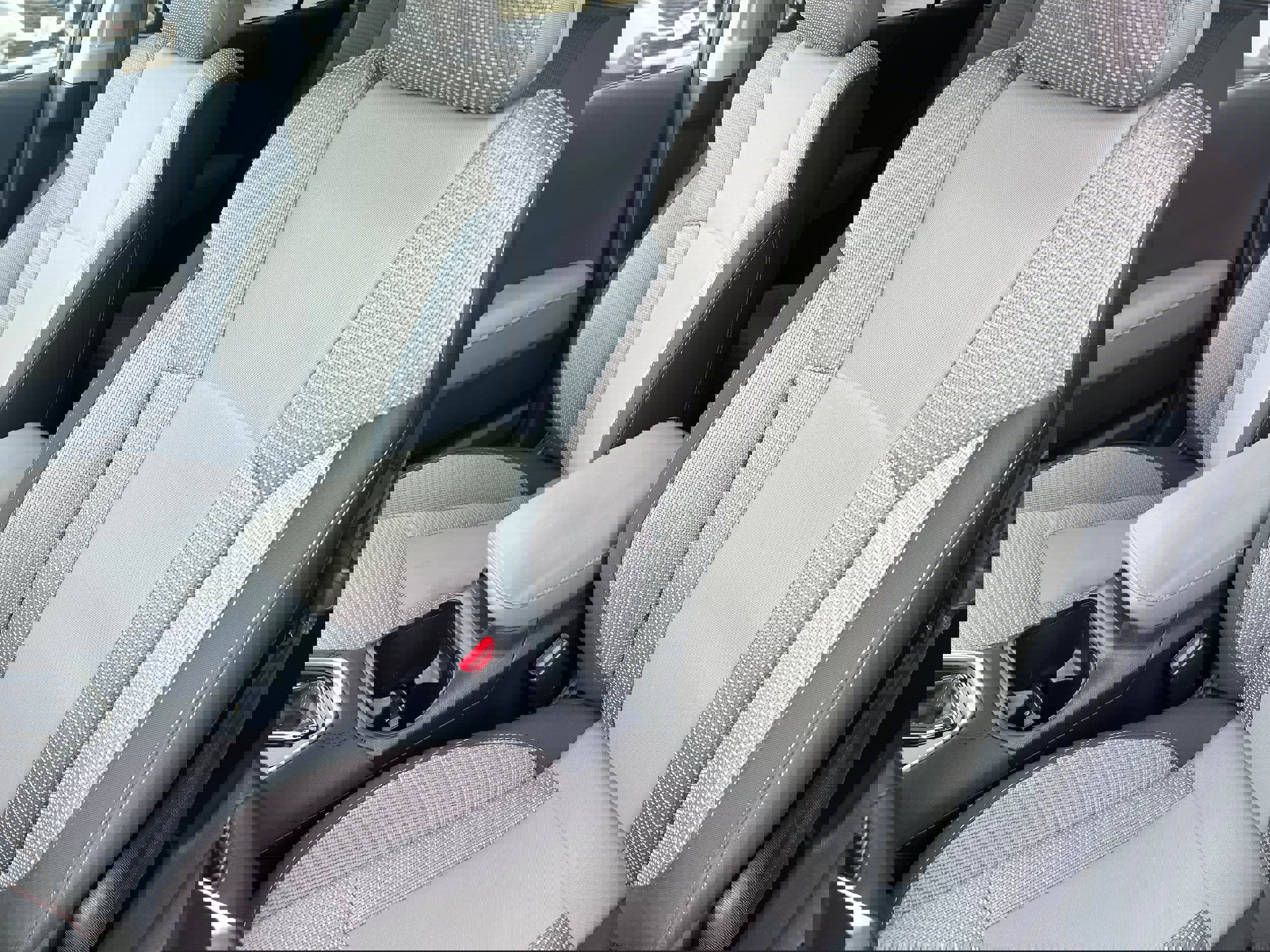 Certified 2025 Subaru Outback Premium w/ Popular Package #1A image 18