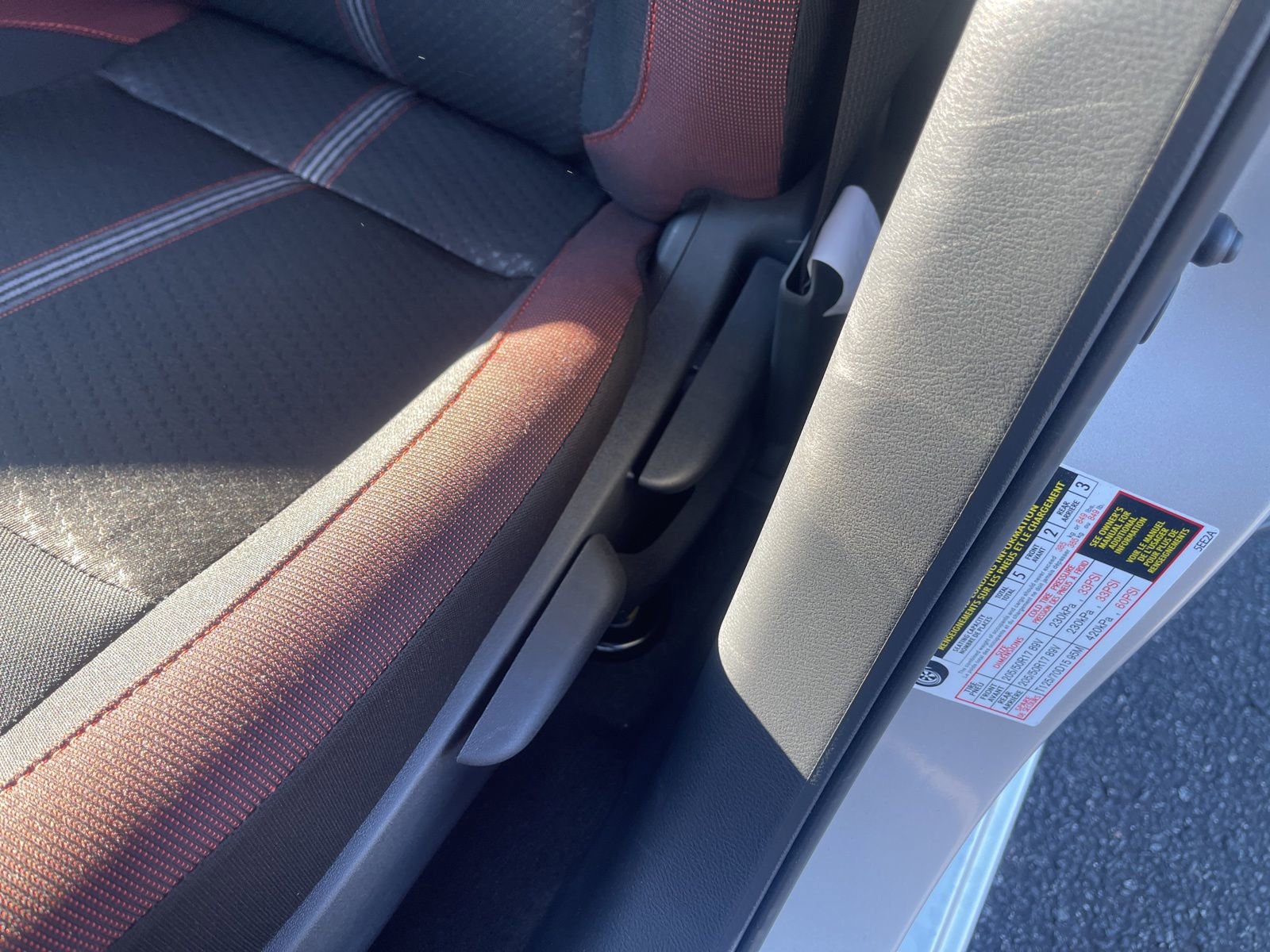 New 2025 Nissan Versa SR w/ Trunk Package image 17