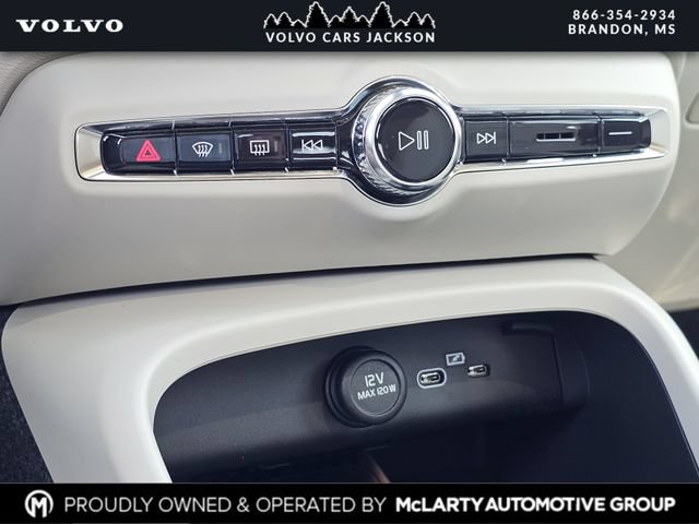 Certified 2026 Volvo XC40 B5 Plus w/ Protection Package Premier AWD/4WD image 21