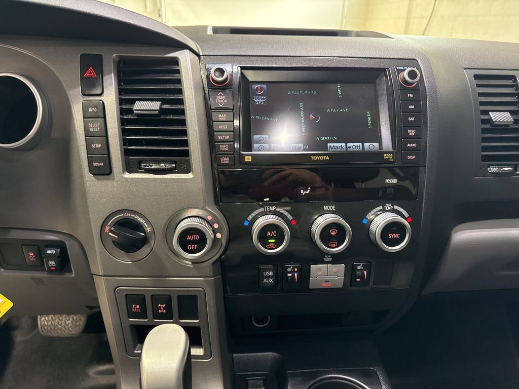 Used 2011 Toyota Sequoia Limited AWD/4WD image 17