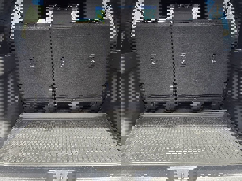 Used 2025 Toyota 4Runner SR5 image 19