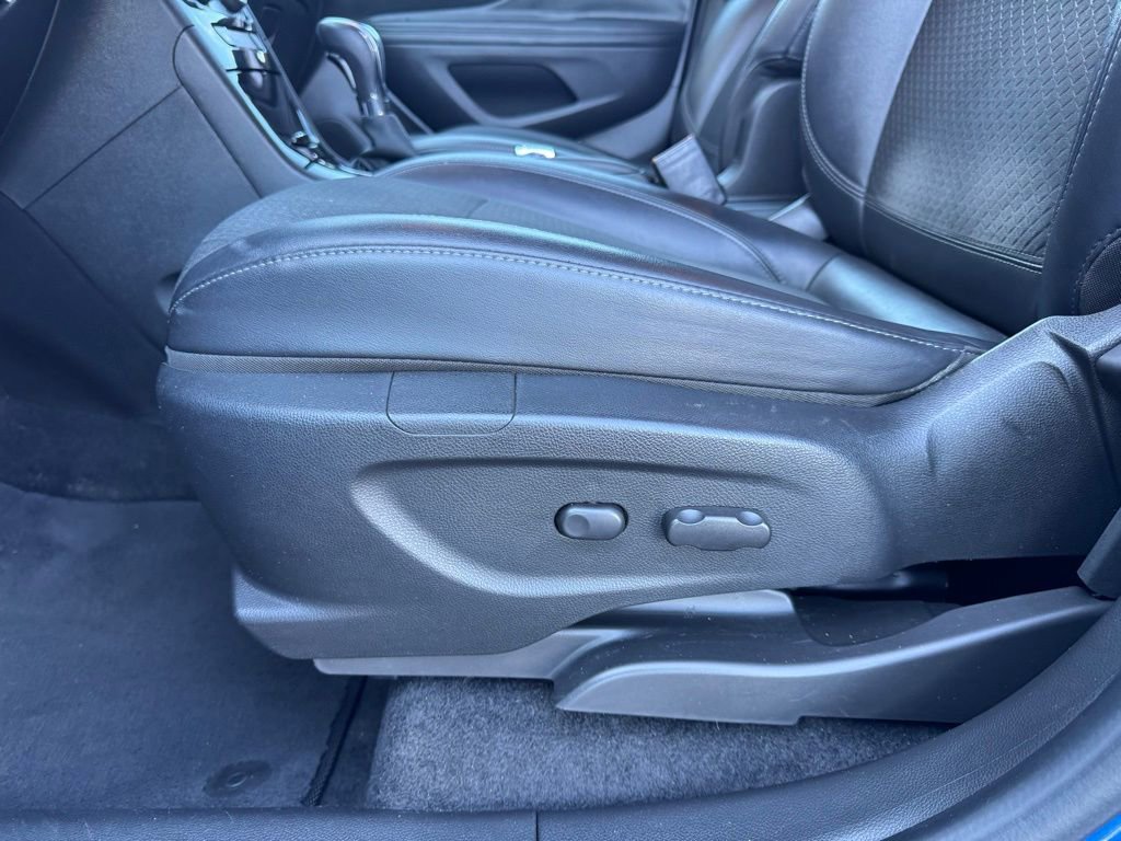 Used 2018 Buick Encore Preferred image 6