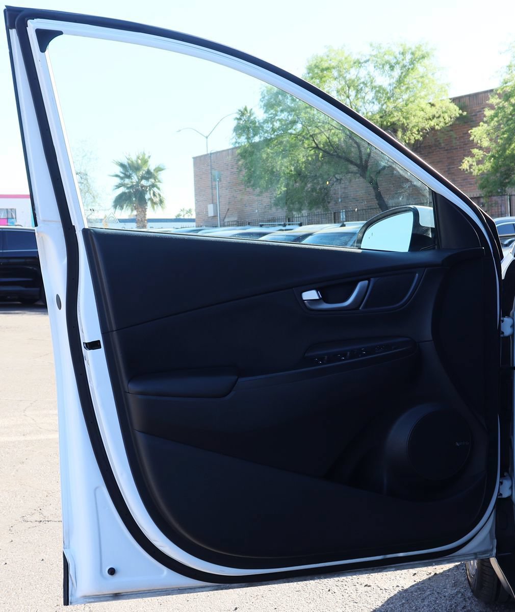 Used 2021 Hyundai Kona Limited AWD/4WD image 36