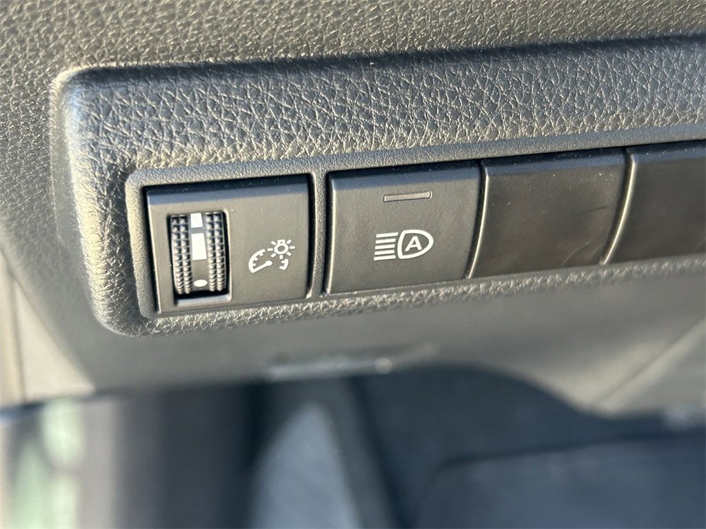 Used 2024 Toyota Corolla SE image 23