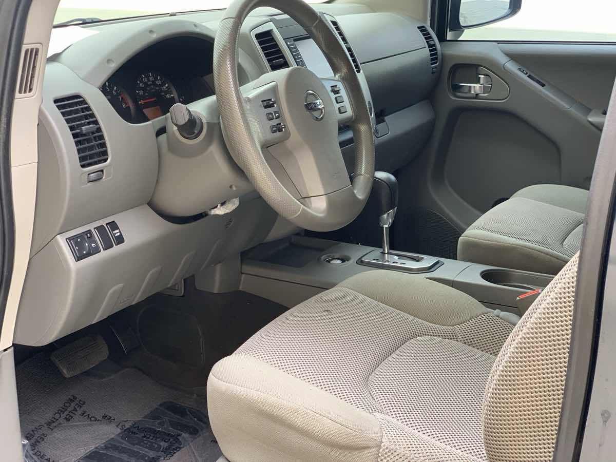 Used 2021 Nissan Frontier SV image 13