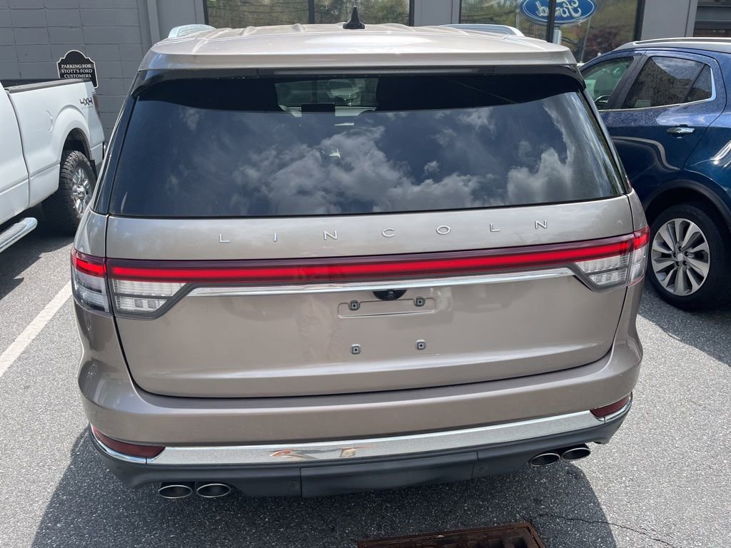 Used 2021 Lincoln Aviator Reserve w/ Equipment Group 201A image 17