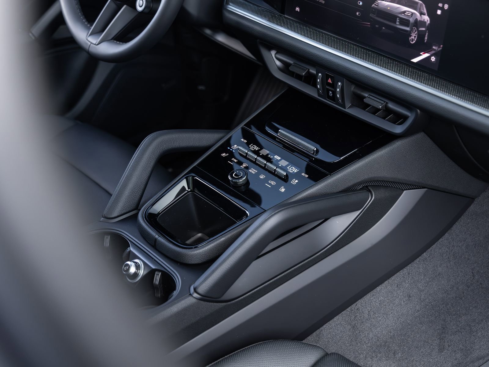 New 2026 Porsche Cayenne S image 31