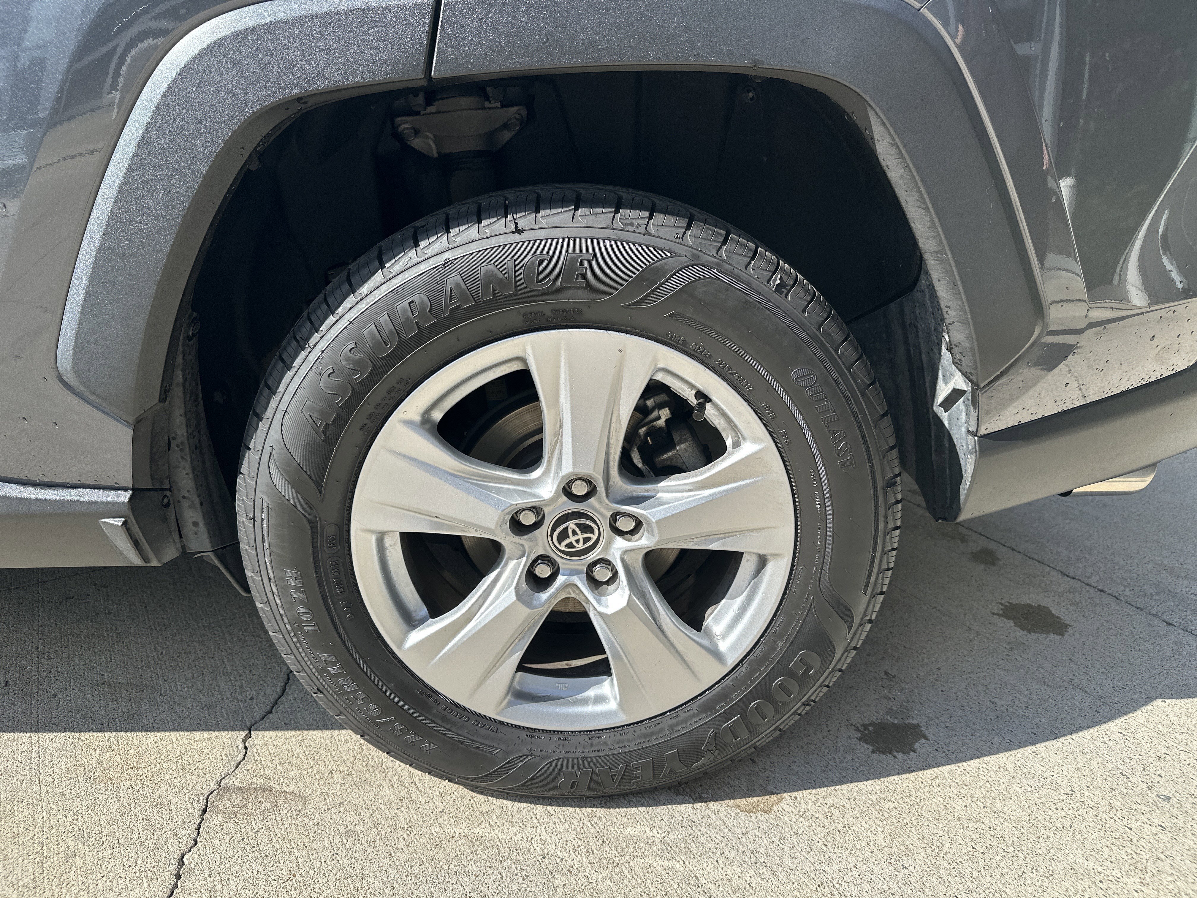 Used 2020 Toyota RAV4 XLE w/ Convenience Package AWD/4WD image 34