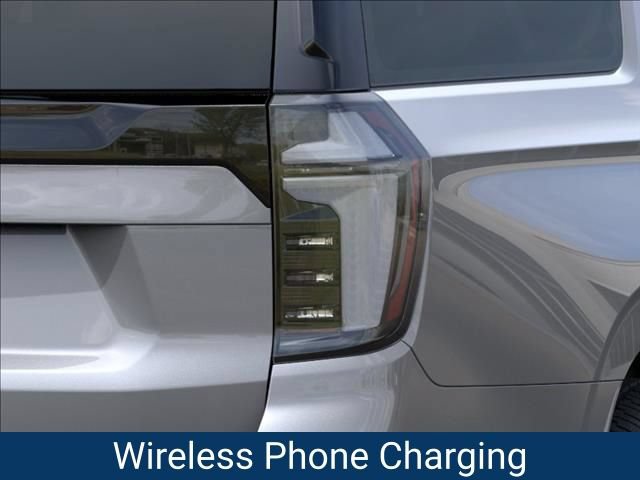 New 2026 Chevrolet Suburban Premier AWD/4WD image 12
