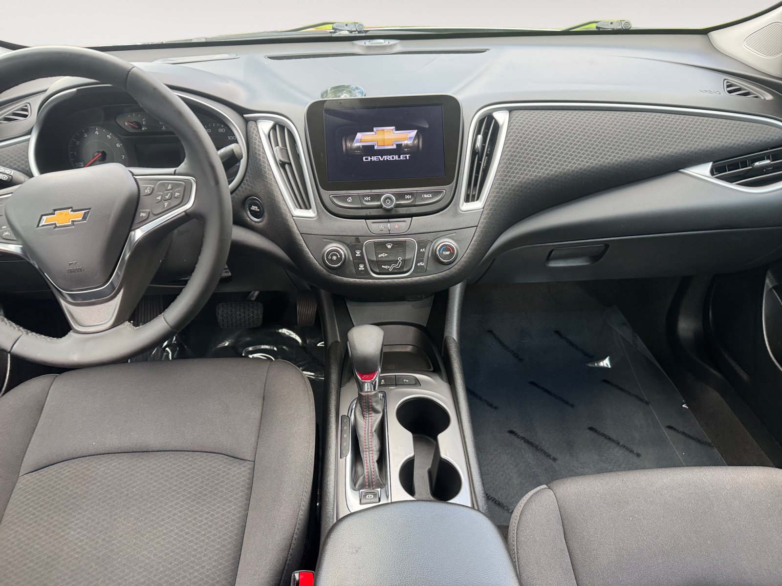Used 2024 Chevrolet Malibu RS FWD image 11