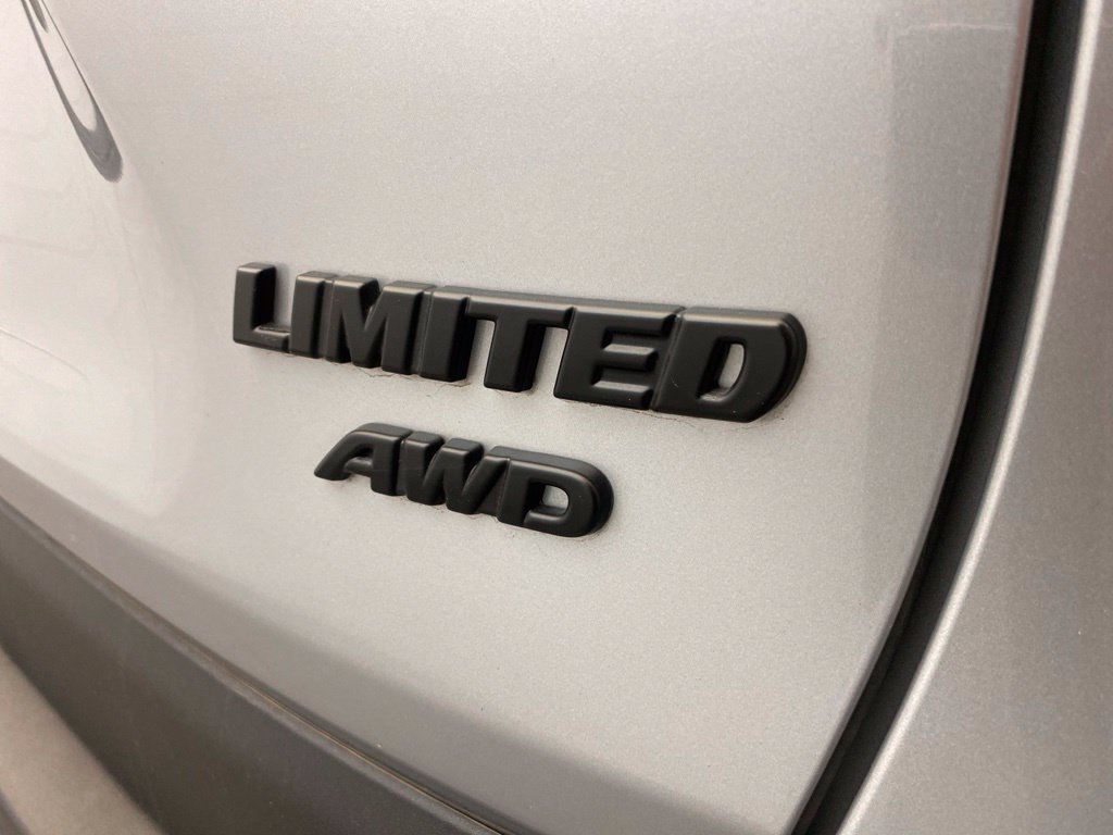 Used 2025 Toyota RAV4 Limited w/ Advanced Technology Package AWD/4WD image 11